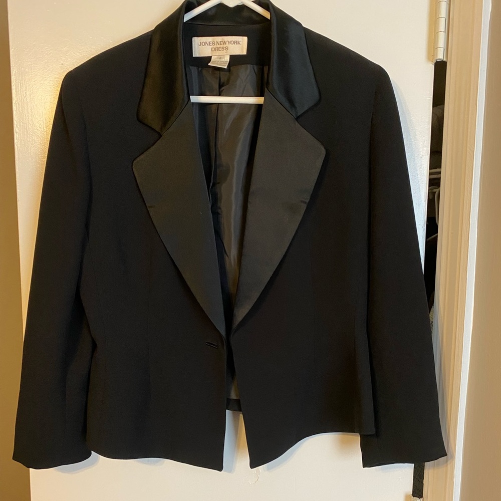 Tuxedo jacket